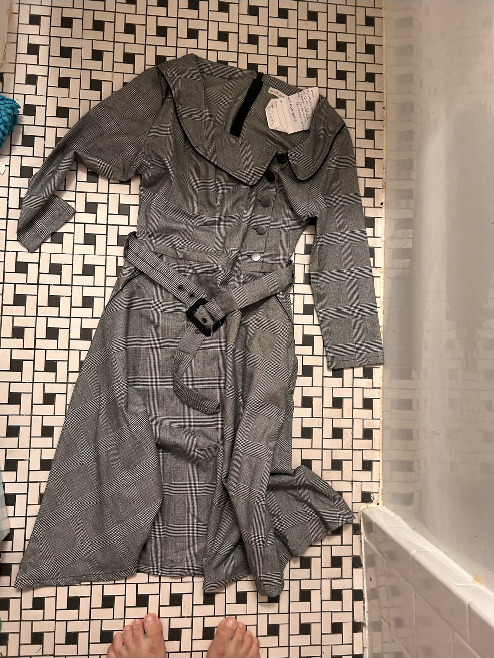 Tailored Gray Plaid Long-Sleeve Belted Dress nwt classic jackie Kennedy